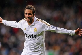 广东官宣崔永熙采访，开场喊口号展现攻守特色，回应24号球衣，崔永合同最新进展